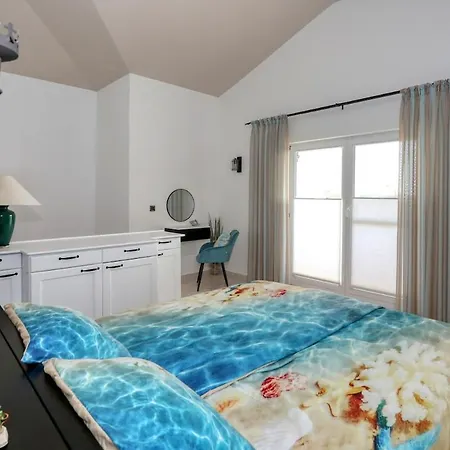 Mediterrane Natalia * Kovacic