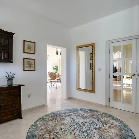 Mediterrane Natalia Βίλα *