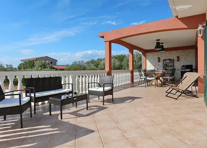 Mediterrane Natalia * Vrsi