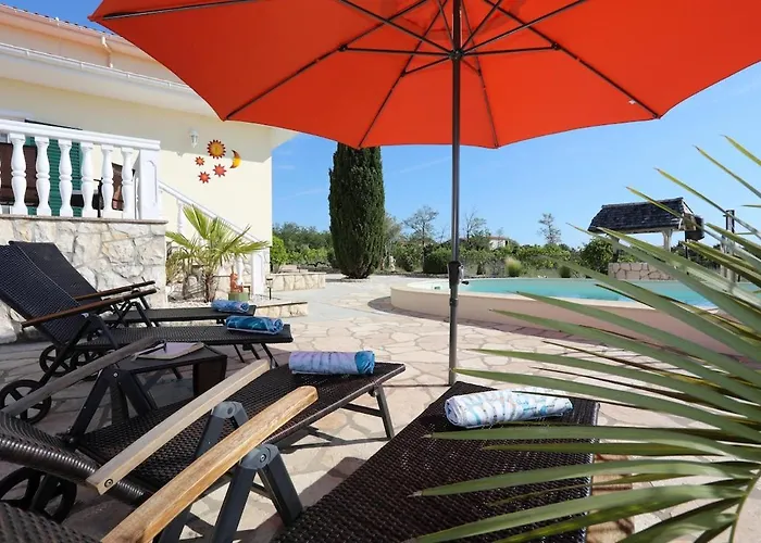 Mediterrane Natalia Vrsi